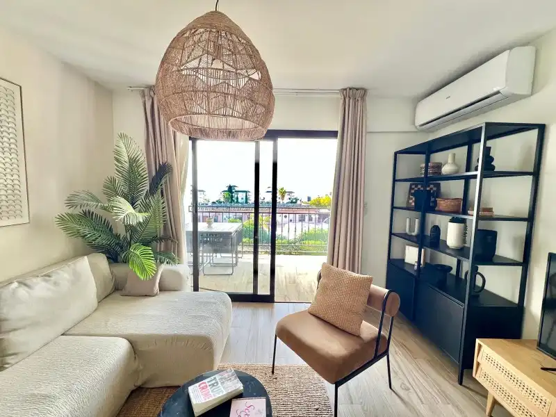Living room of Flat for sale in Mijas  with Air Conditioner, Terrace and Swimming Pool