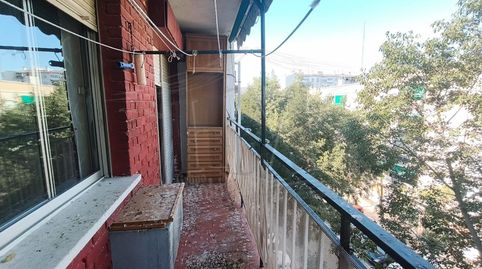 Foto 2 de Piso en venta en Calle de Villajoyosa, 83, Los Rosales, Madrid Capital