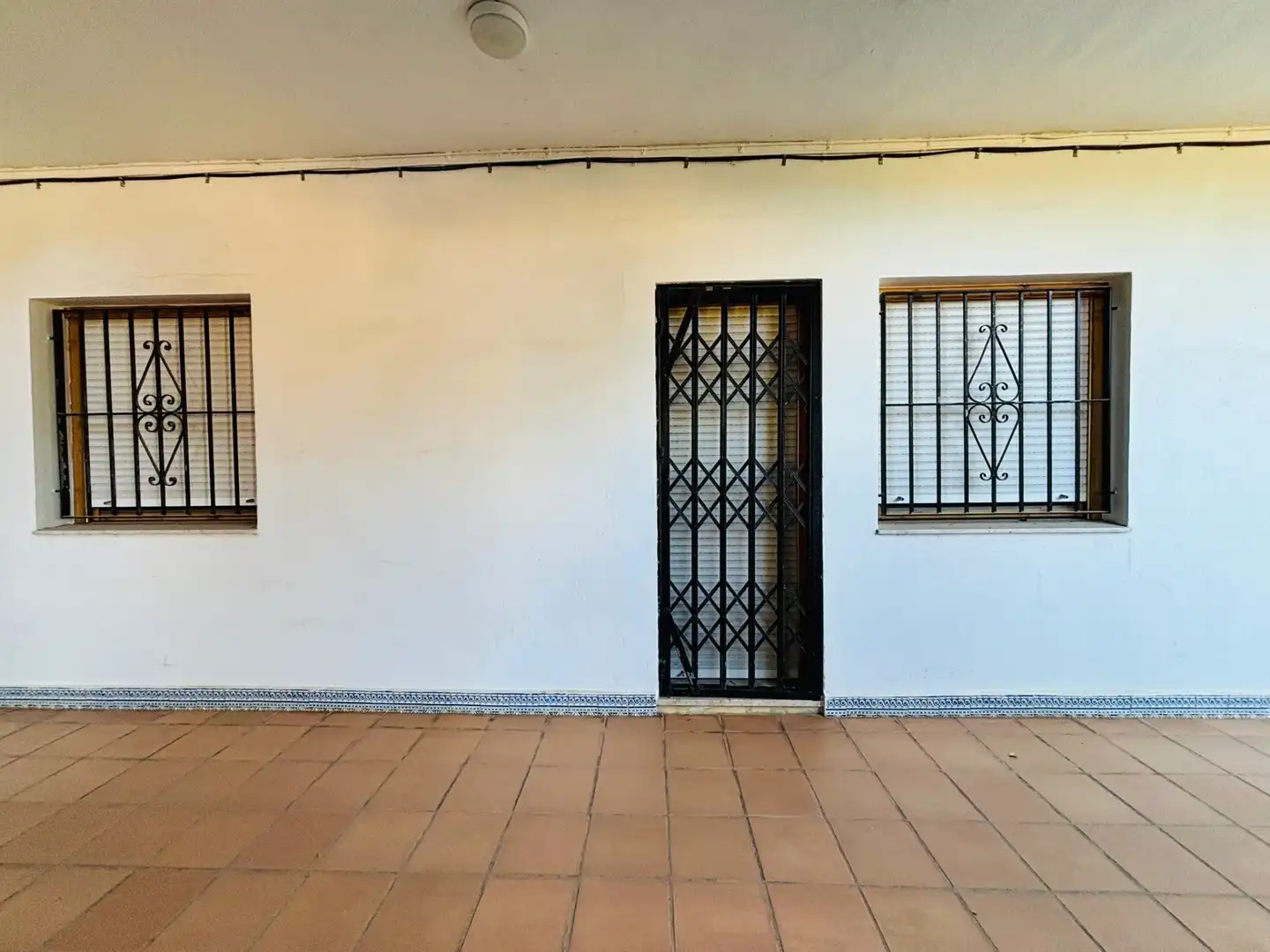 Erdgeschoss zum Verkauf in Dénia mit Klimaanlage, Heizung und Terrasse