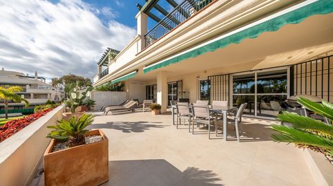 Foto 2 de Apartamento en venta en Puerto Banús, Marbella