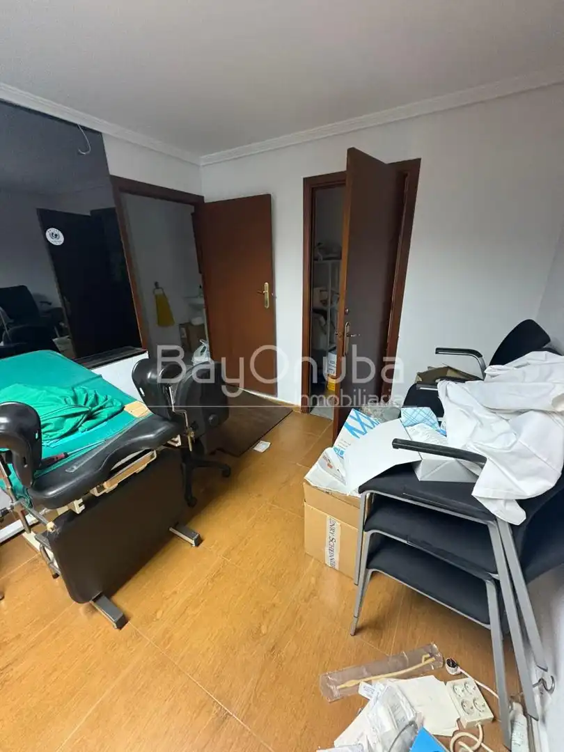 Büro zum Verkauf in Huelva