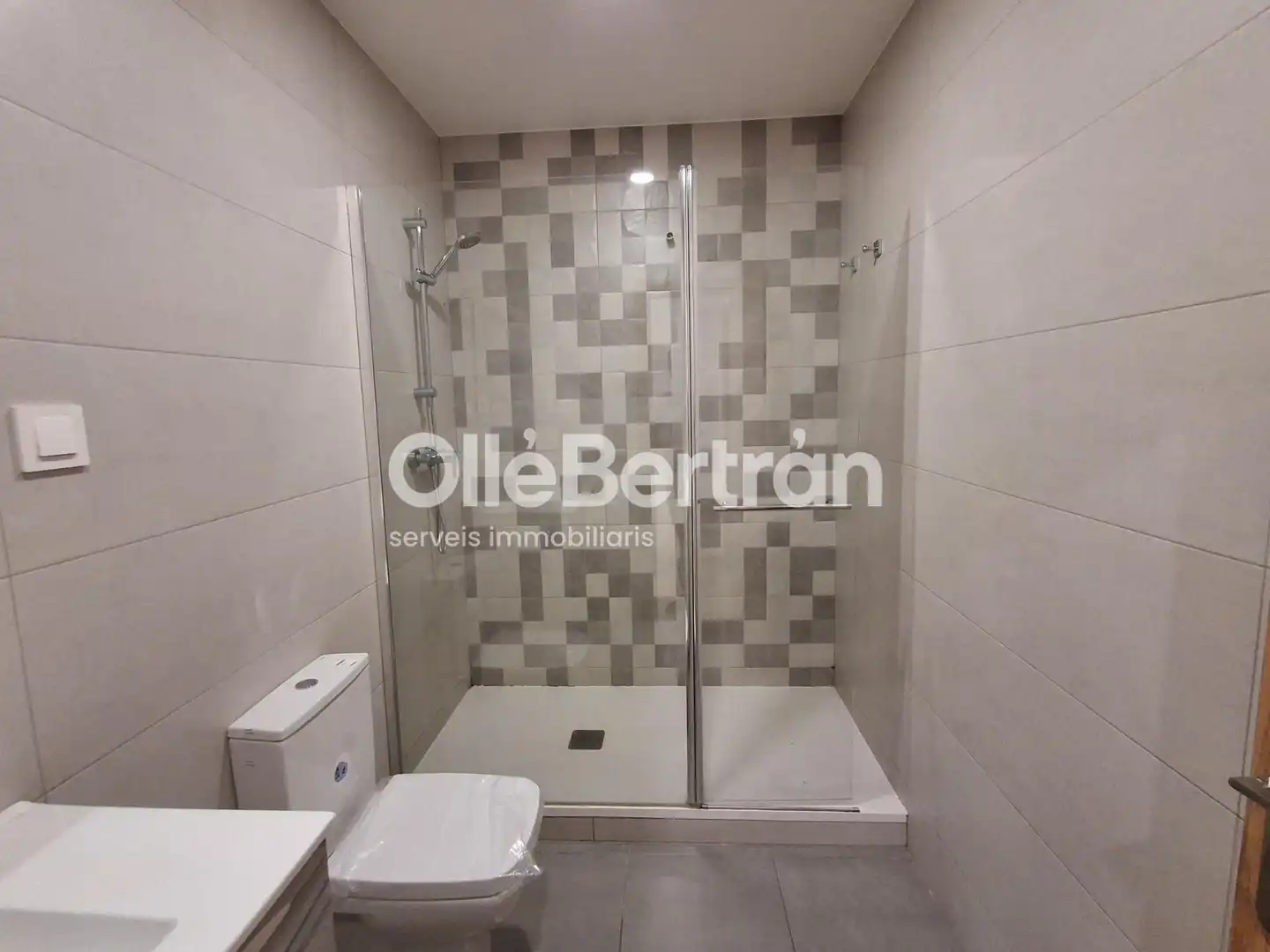 Bany de Oficina de lloguer en Barcelona