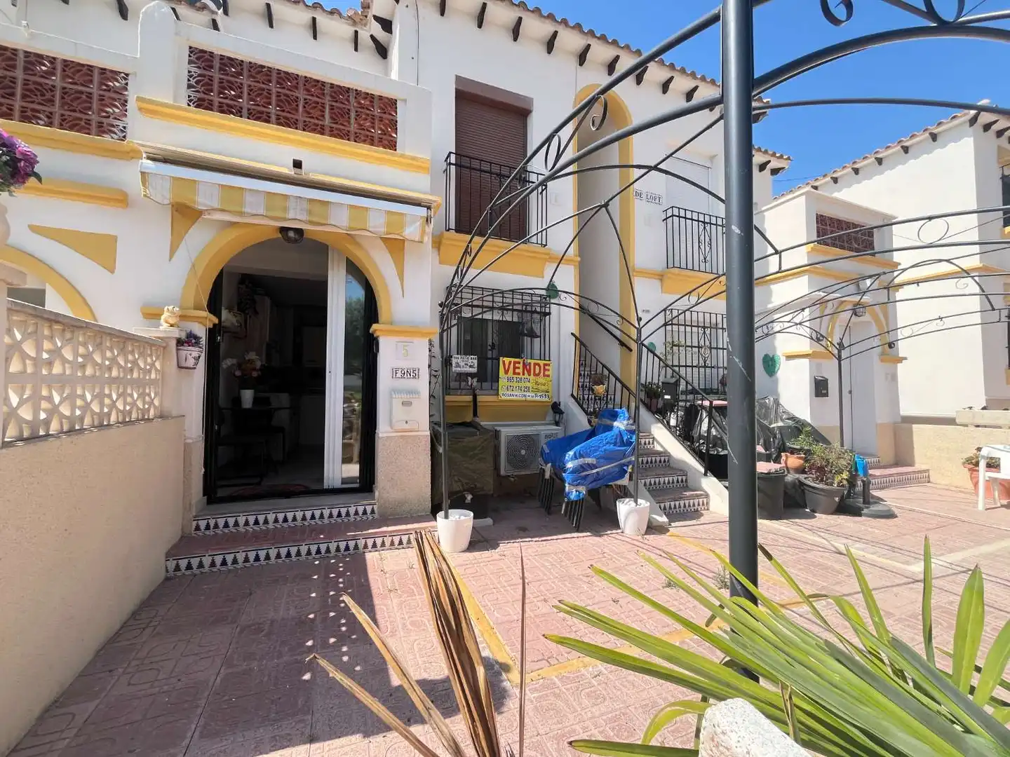 Planta baixa en venda en San Miguel de Salinas amb Aire condicionat, Calefacció i Terrassa