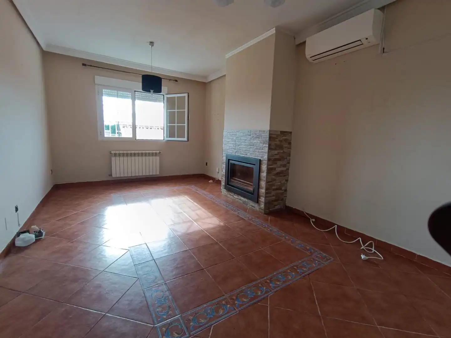 Sala de estar de Casa o chalet en venta en Las Ventas de Retamosa con Aire acondicionado, Calefacción y Jardín privado