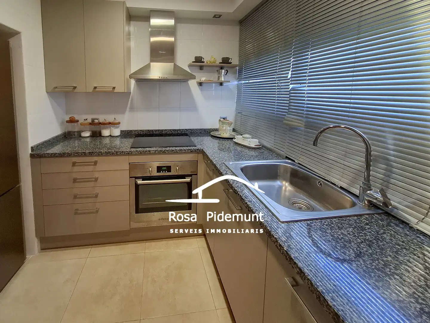 Cocina de Piso en venta en Lloret de Mar con Calefacción, Parquet y Terraza