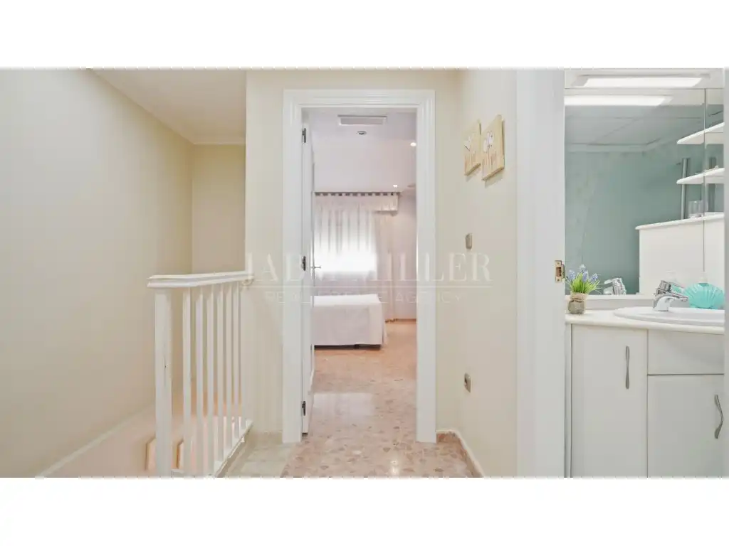 Habitación de Casa o chalet en venta en Elche / Elx con Aire acondicionado, Calefacción y Jardín privado