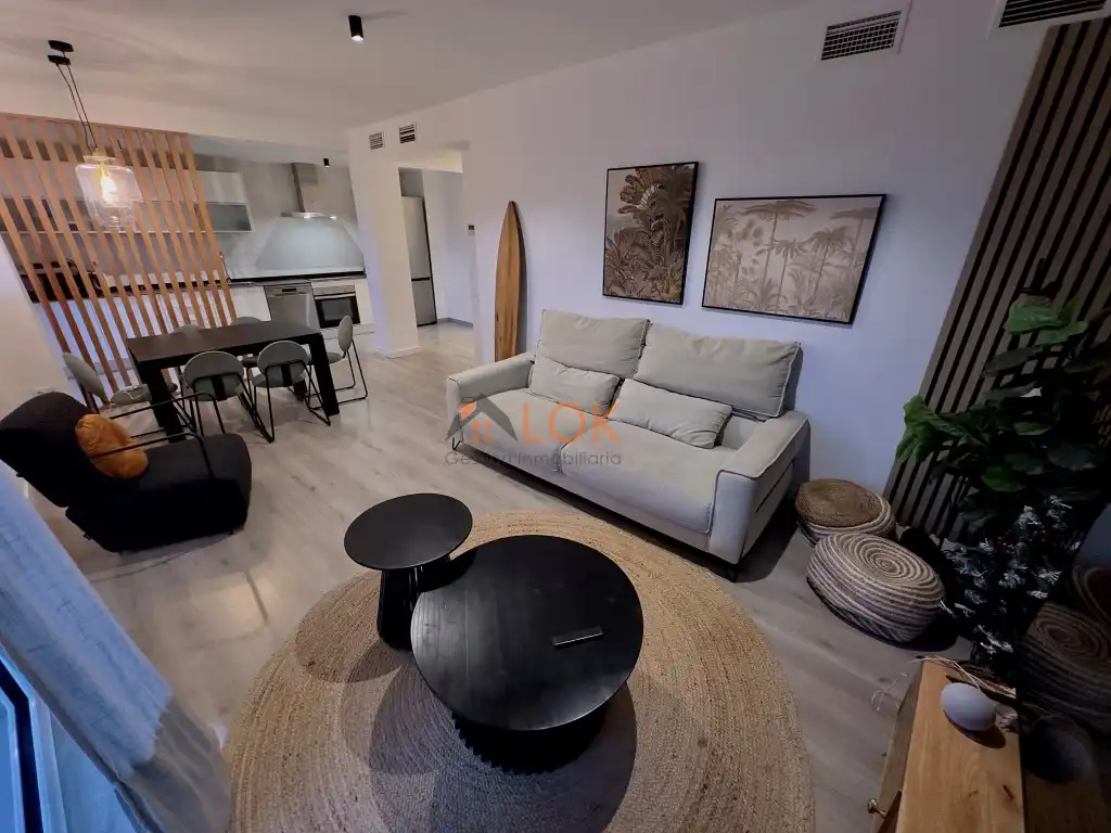Sala de estar de Piso en venta en Rincón de la Victoria