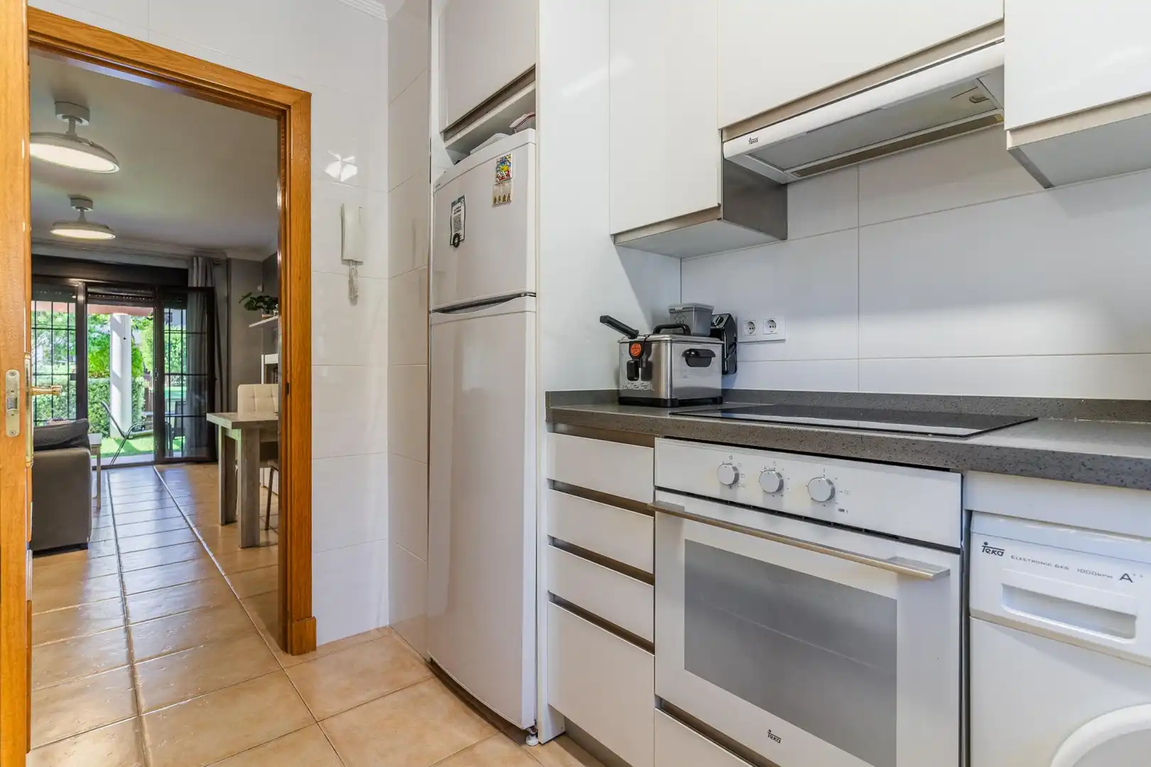 Apartment with pool for sale in La Barrosa, imagen 23