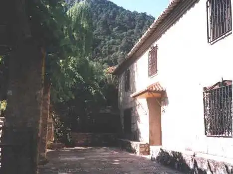 Vista exterior de Finca rústica en venda en Villacarrillo amb Aire condicionat, Jardí privat i Piscina