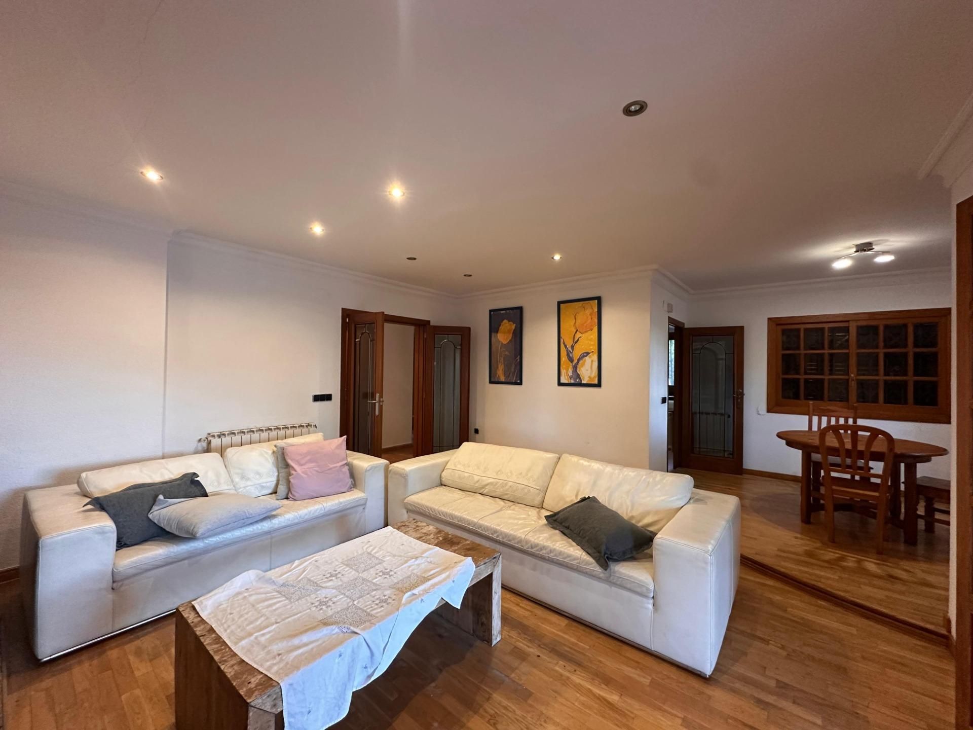 Living room of House or chalet for sale in Picassent  with Private garden, Parquet flooring and Balcony