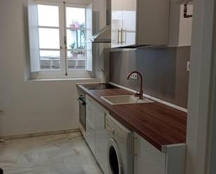 Kitchen of Flat to rent in  Cádiz Capital