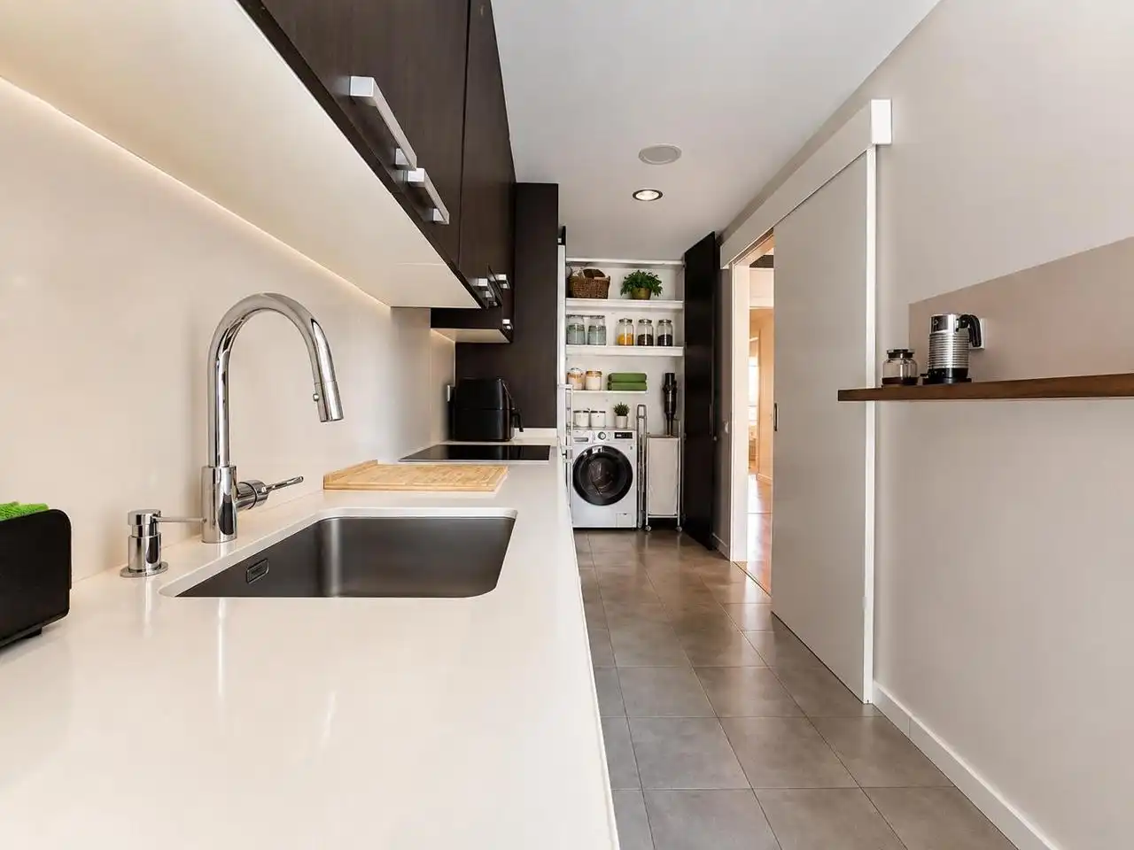 Küche von Wohnung zum Verkauf in Badalona mit Klimaanlage, Heizung und Terrasse