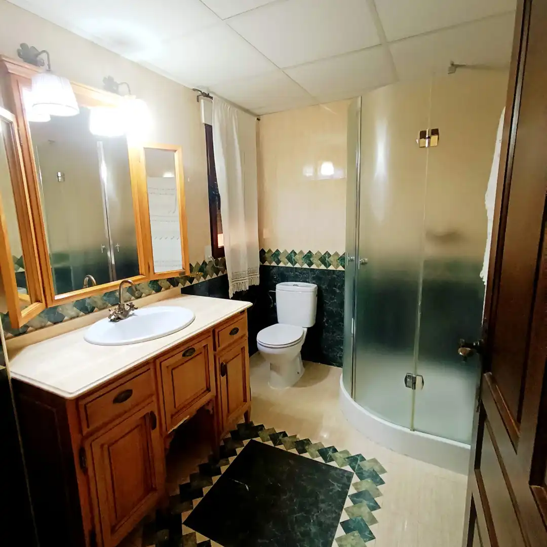 Baño de Casa adosada en venta en Archena con Aire acondicionado, Calefacción y Terraza