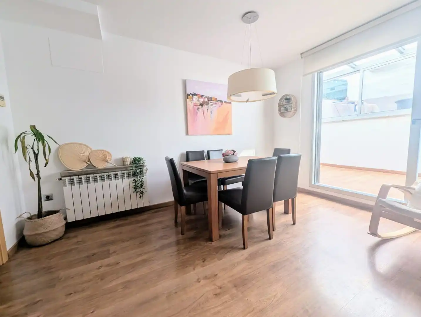 Comedor de Casa adosada en venta en Castellón de la Plana / Castelló de la Plana con Aire acondicionado, Calefacción y Terraza