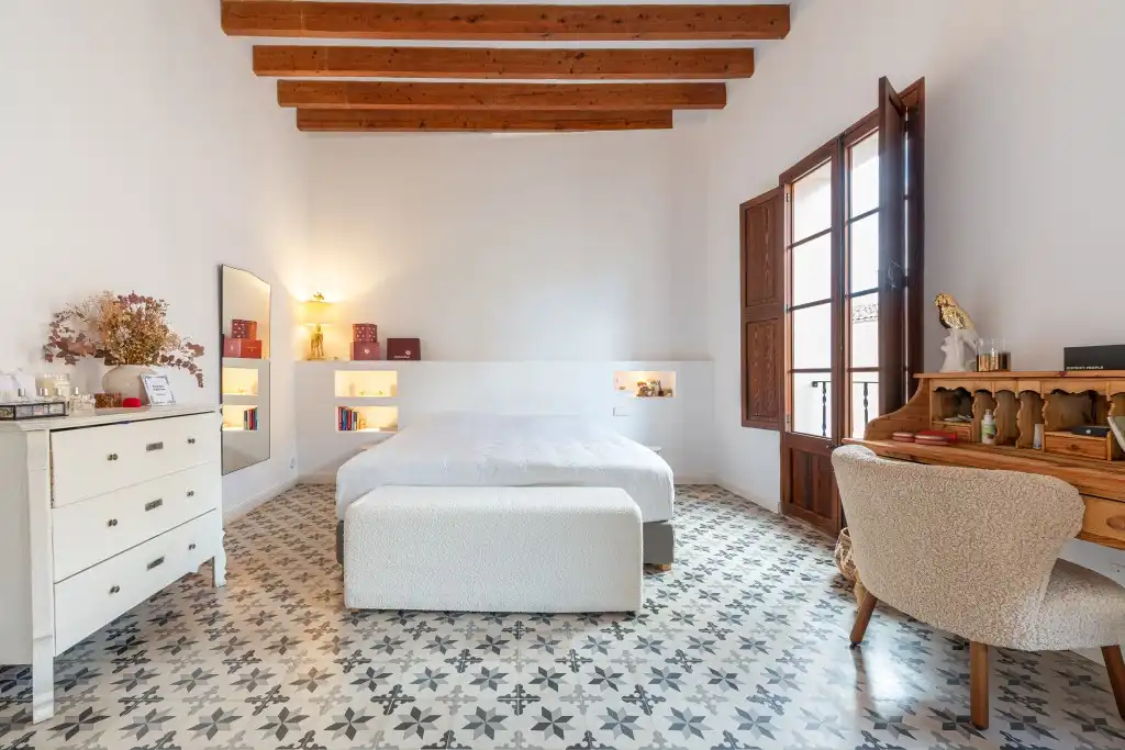 Schlafzimmer von Country house zur Miete in Pollença mit Klimaanlage, Heizung und Privatgarten
