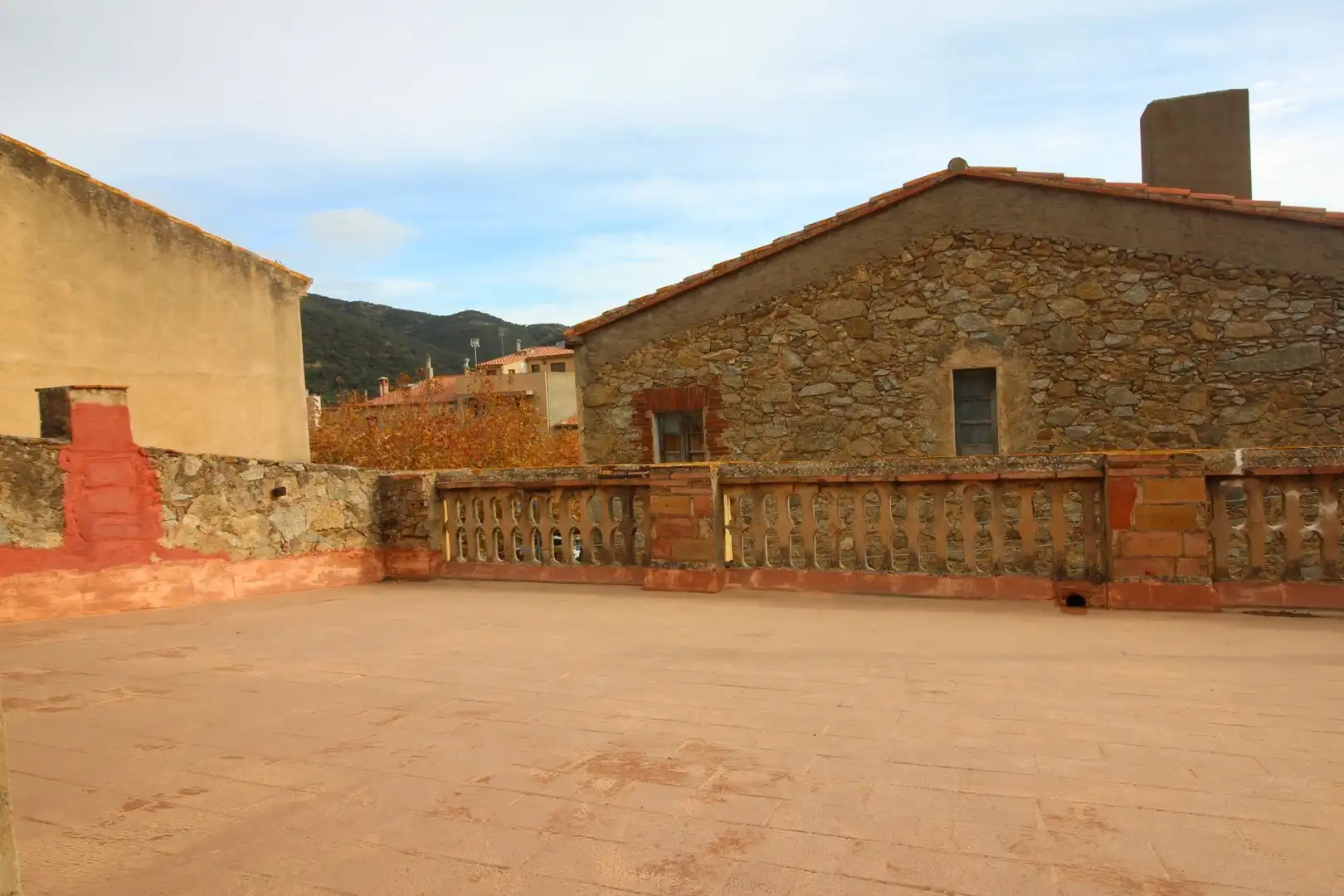 Terrassa de Casa o xalet en venda en Cantallops amb Calefacció