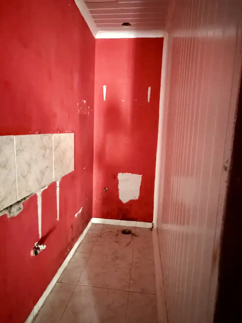 Badezimmer von Geschaftsraum zur Miete in Liérganes