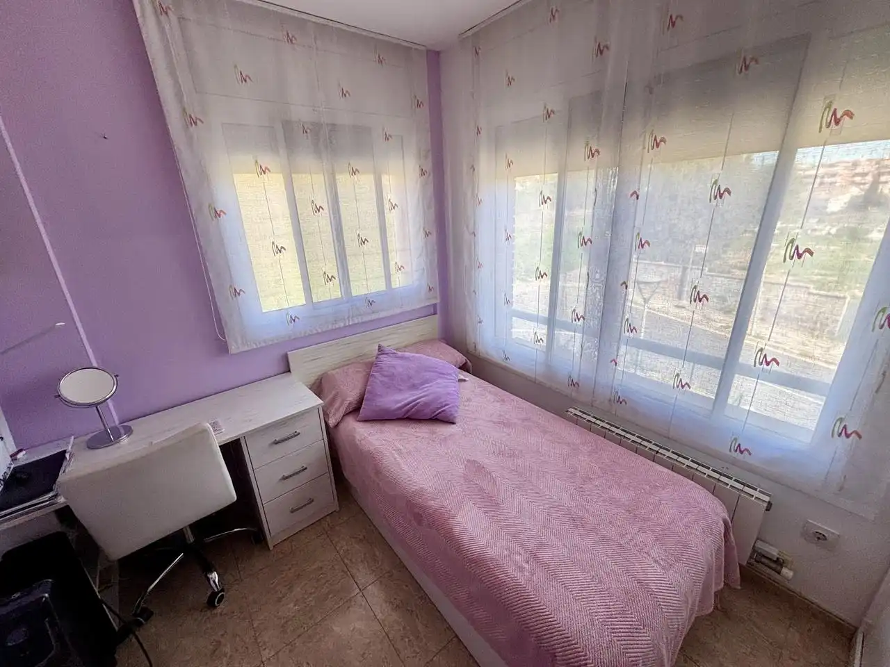 Habitación de Casa adosada en venta en Valls con Aire acondicionado, Calefacción y Jardín privado