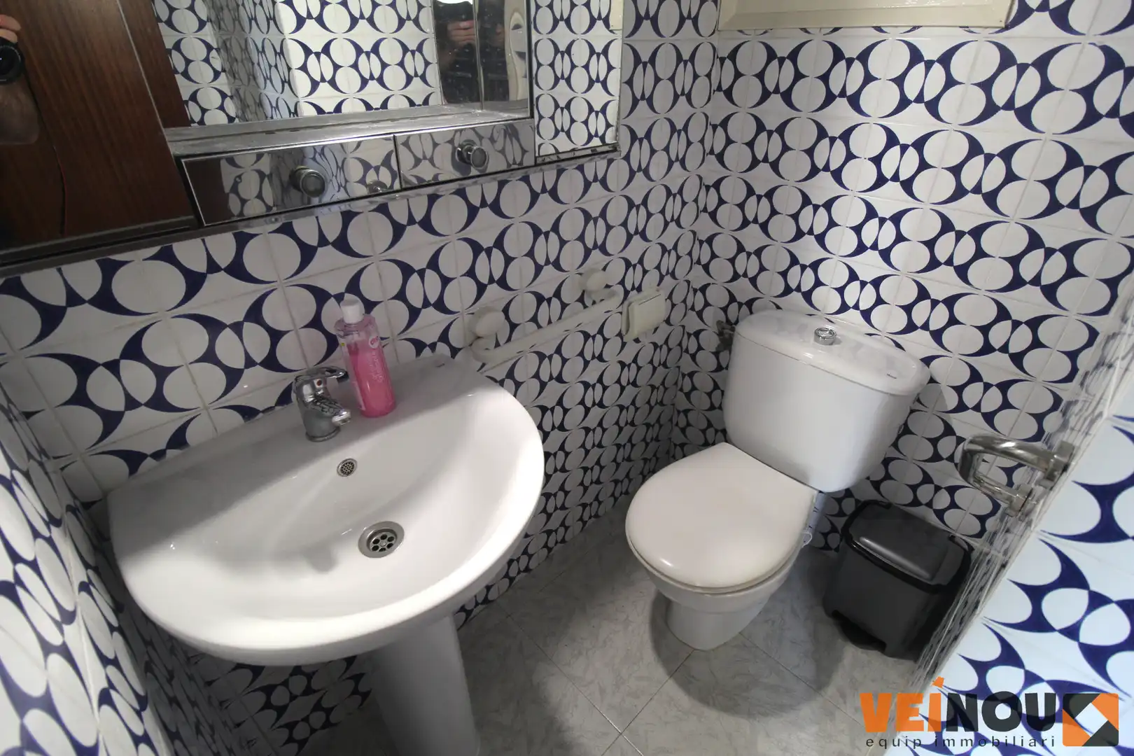 Baño de Piso en venta en L'Hospitalet de Llobregat con Balcón