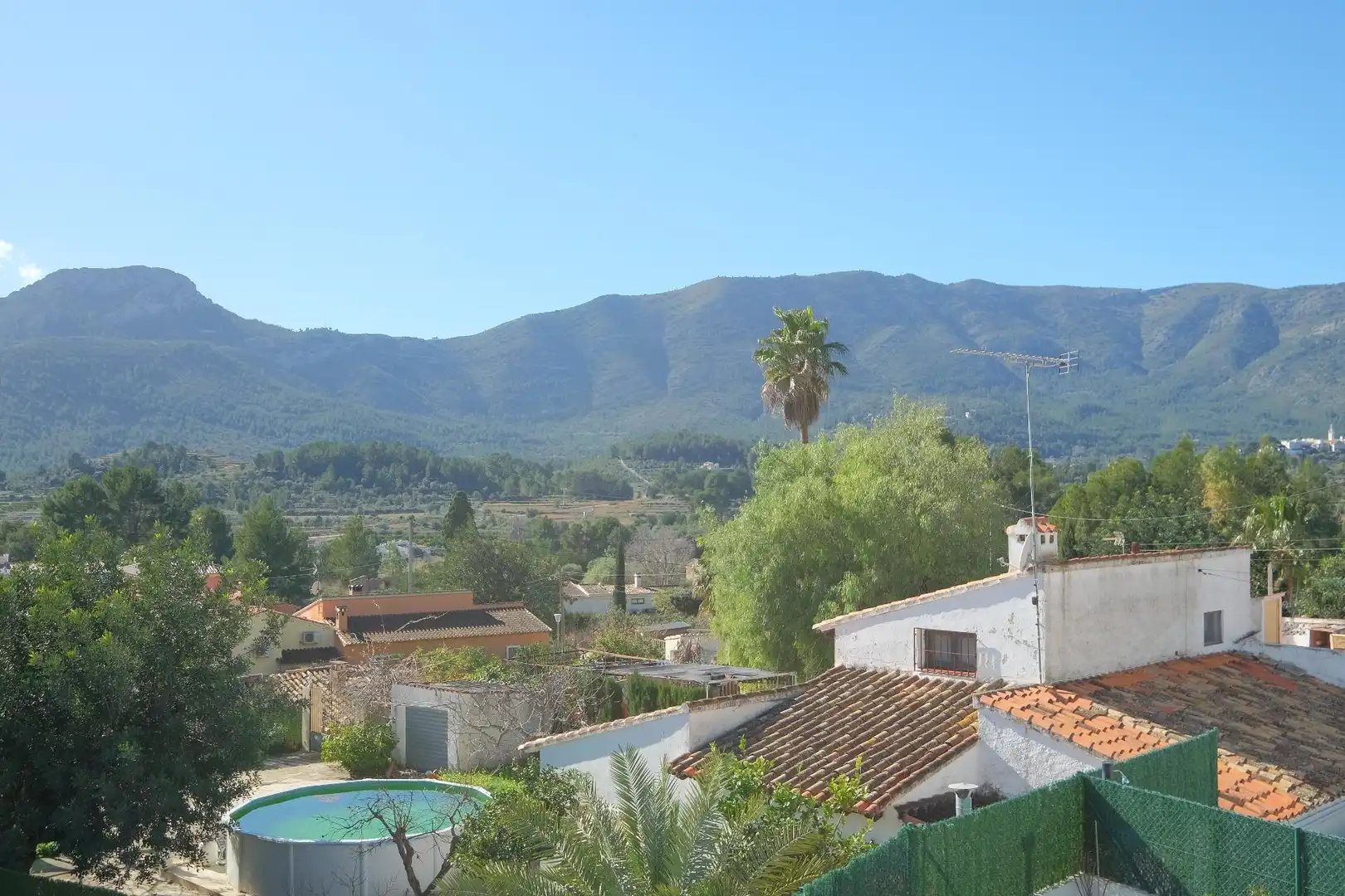 Vista exterior de Casa o xalet en venda en Alcalalí amb Aire condicionat, Calefacció i Jardí privat