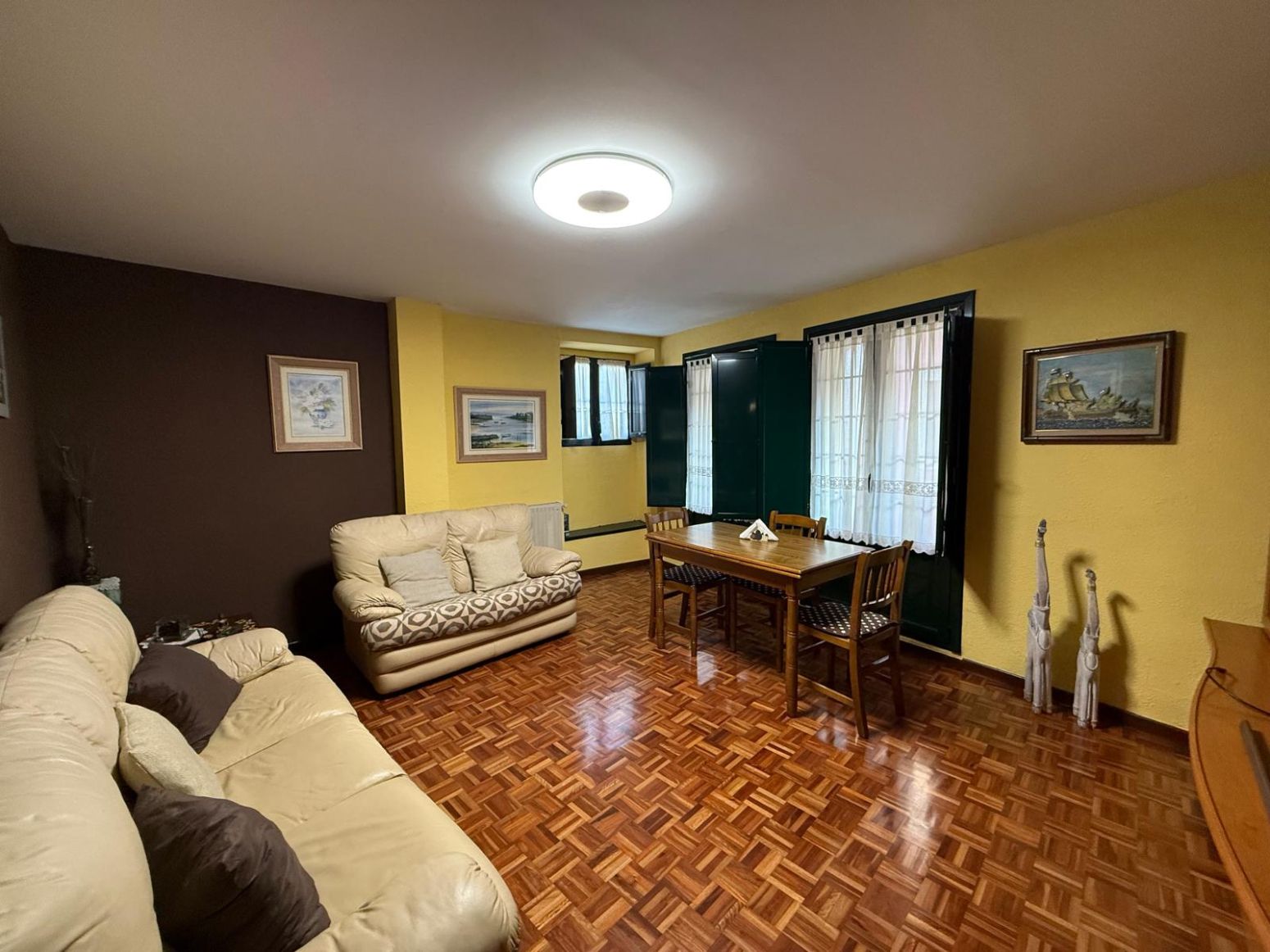 Flat for sale in Avilés - Calle La Ferrería, Centro