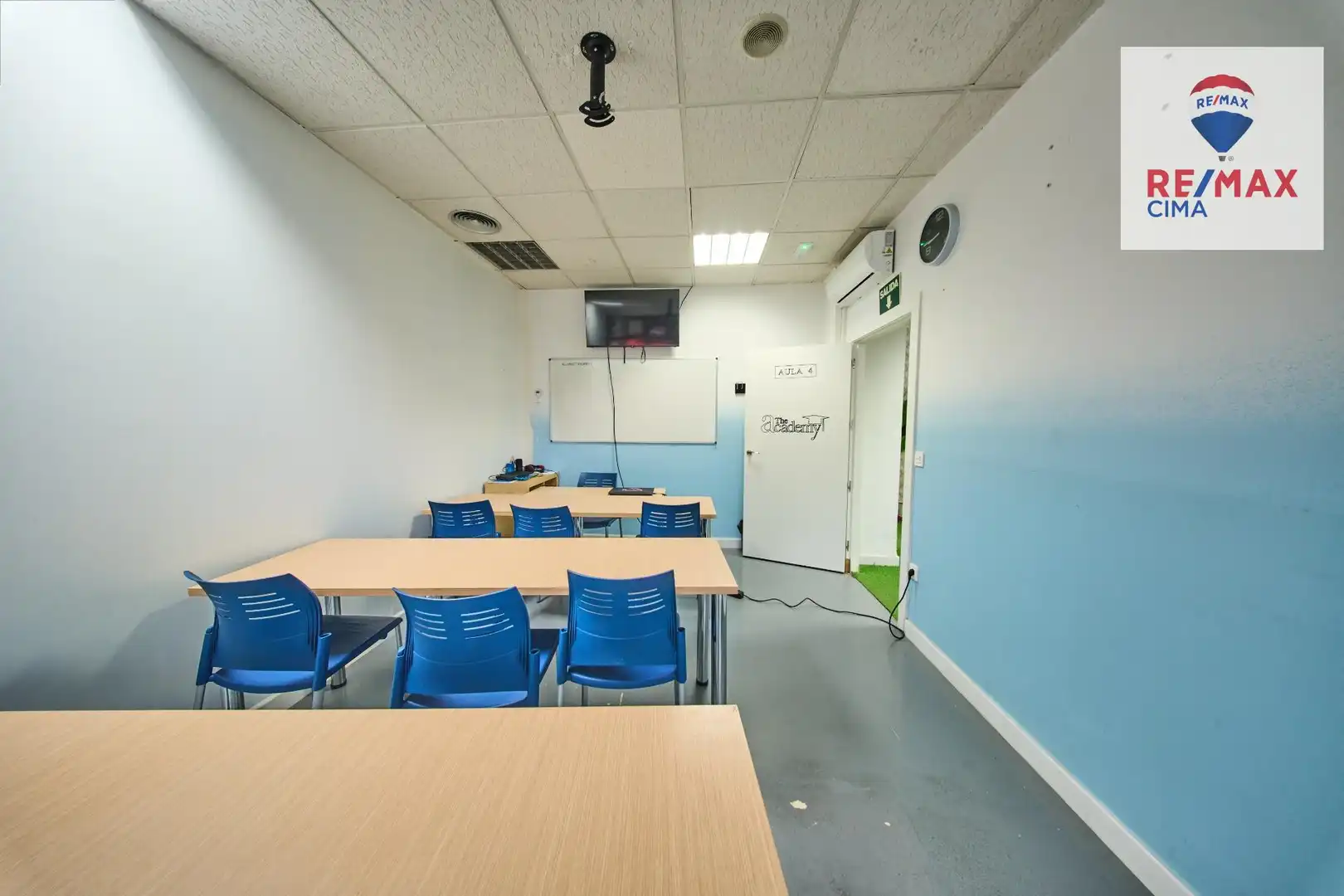 Business premises for transfer in Calle de la Cruz del Sur 8, imagen 23