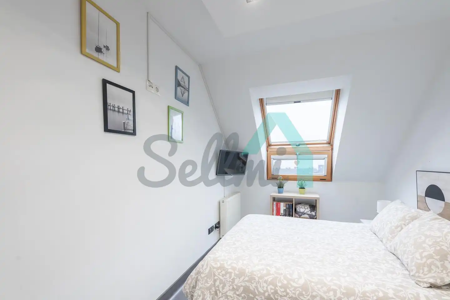 Bedroom of Flat for share in Oviedo   with Heating, Furnished and Internet