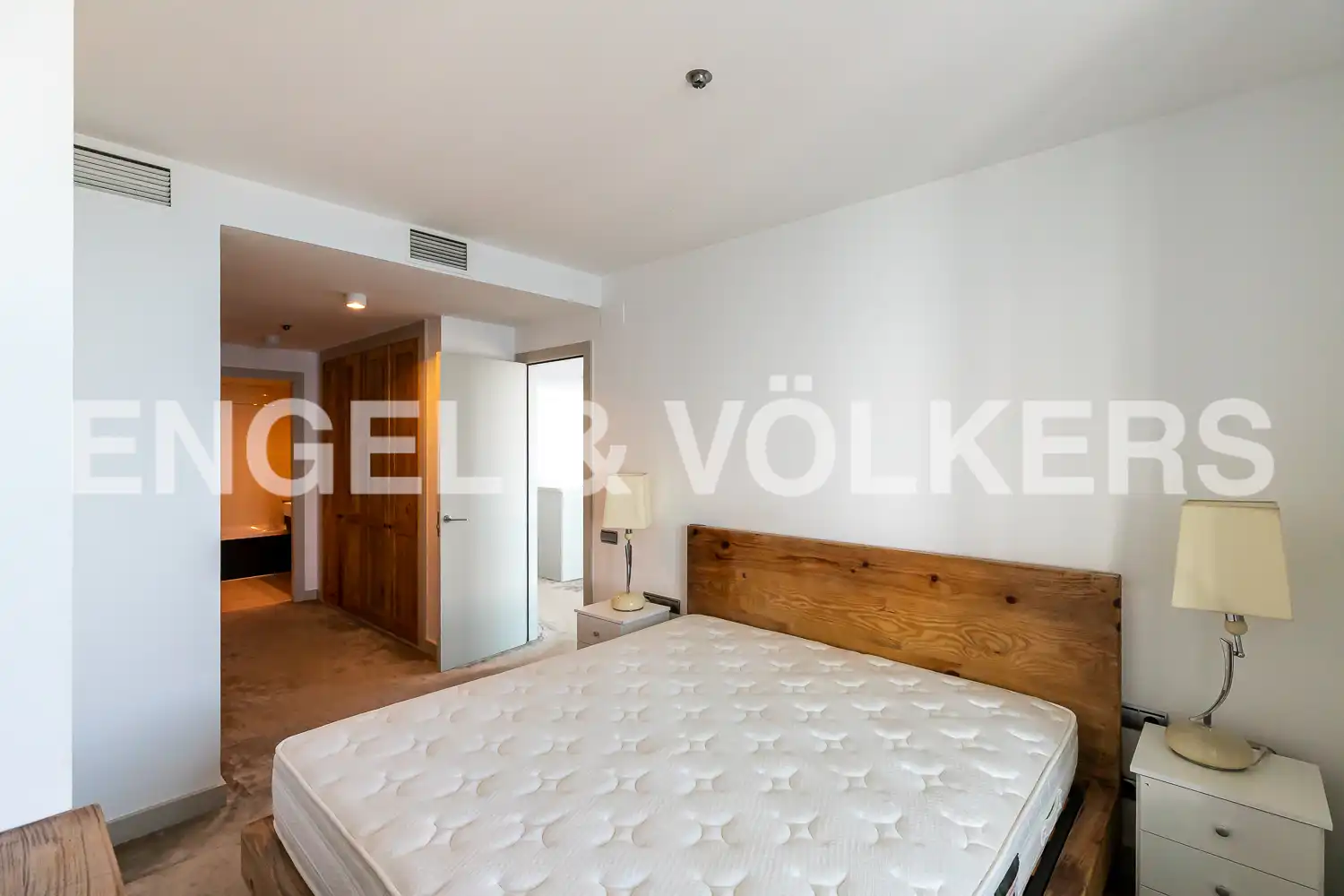 Habitación de Ático de alquiler en Barcelona con Aire acondicionado, Calefacción y Parquet
