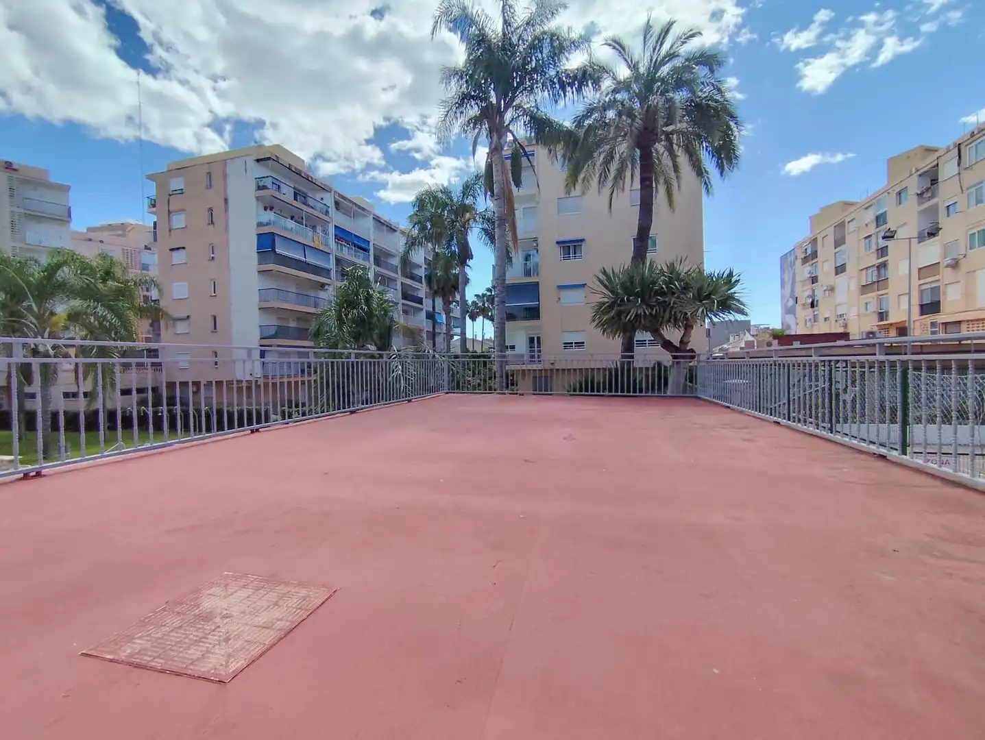 Aparcament de Planta baixa de lloguer en La Pobla de Farnals amb Aire condicionat, Moblat i Piscina comunitària