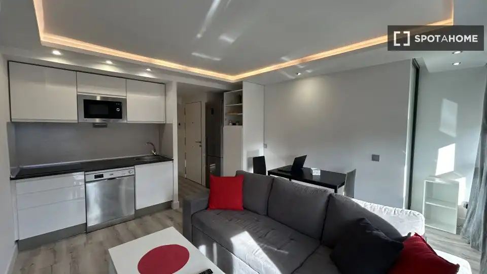 Piso en alquiler en Fuencarral - El Pardo, imagen 2