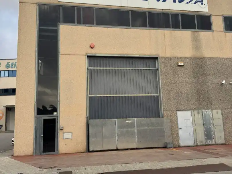 Nave industrial en alquiler en Carrer Molí d'en Xec 43, imagen 2