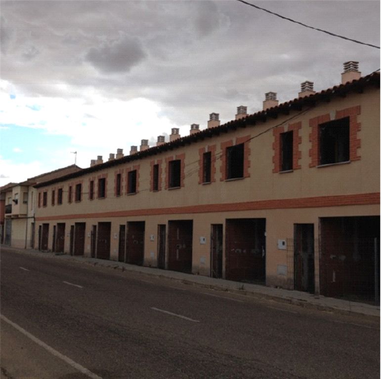 Vista exterior de Edifici en venda en Villafáfila