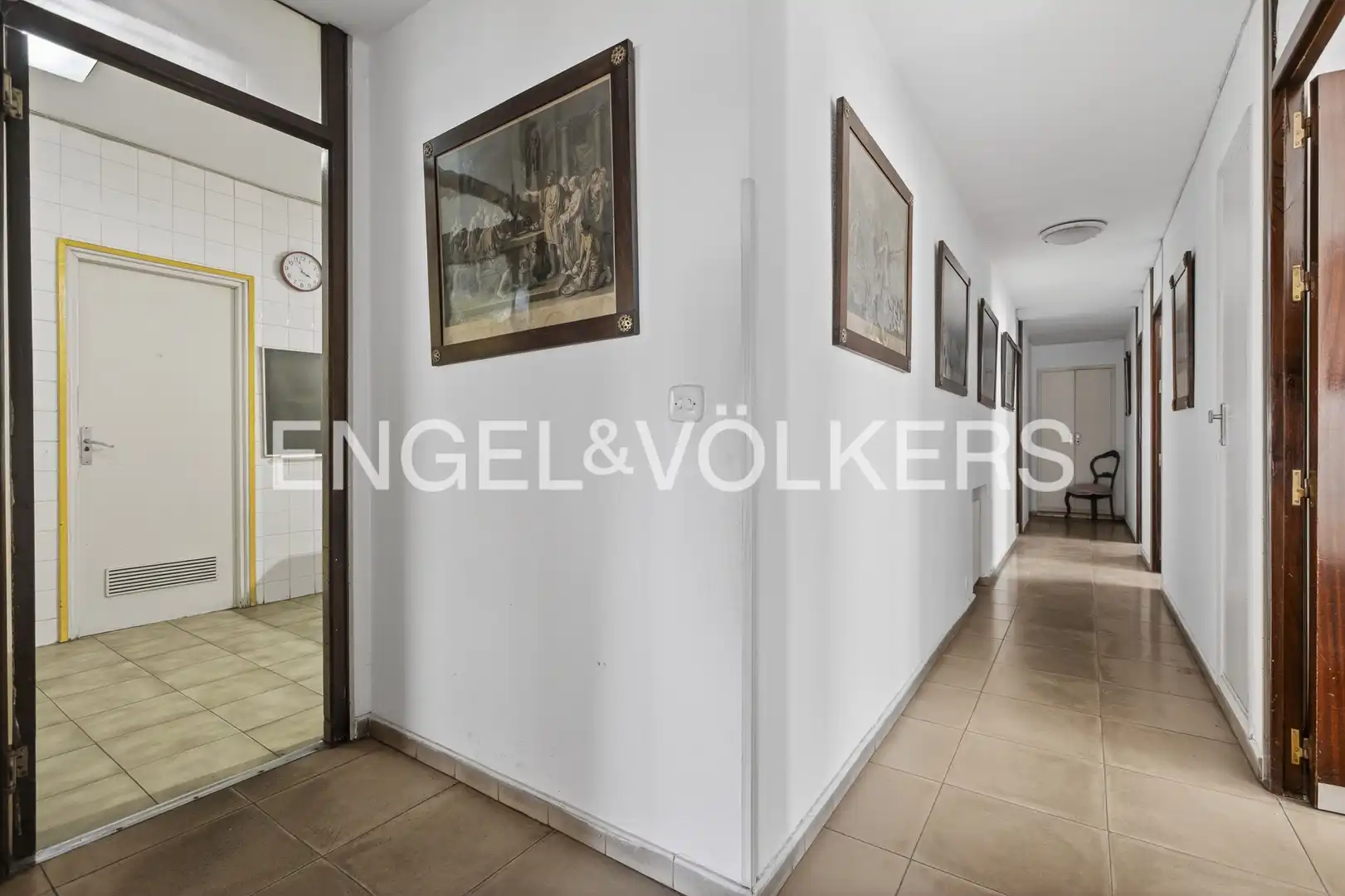 Piso en venta en Sevilla con Calefacción, Terraza y Balcón