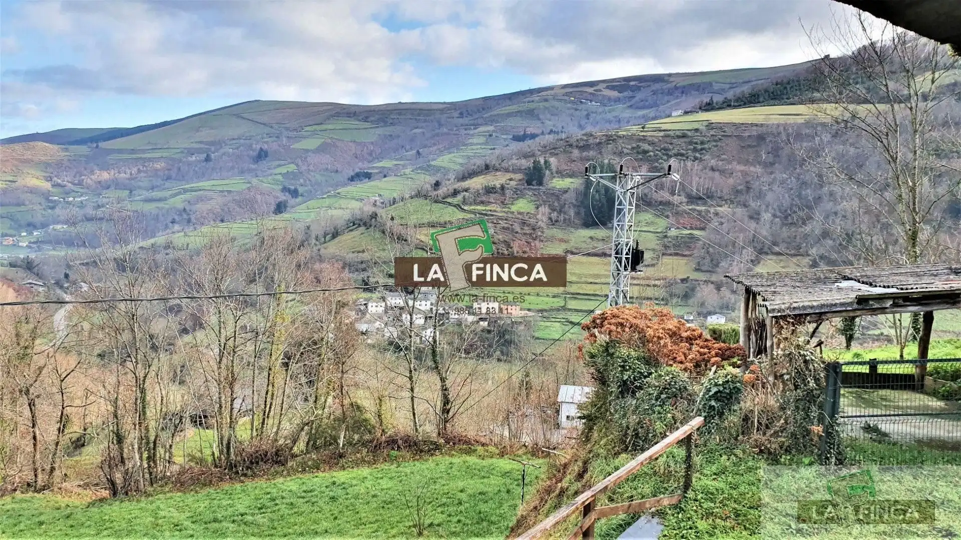 Vista exterior de Casa o chalet en venta en Cangas del Narcea