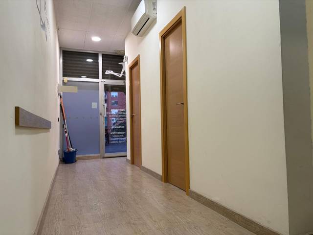 Local comercial en Alquiler en Avinguda de Catalunya, 45 en Lloreda