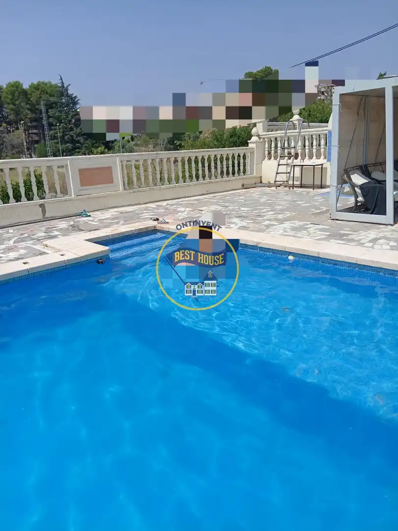 Chalet con piscina en venta en Centro, imagen 3