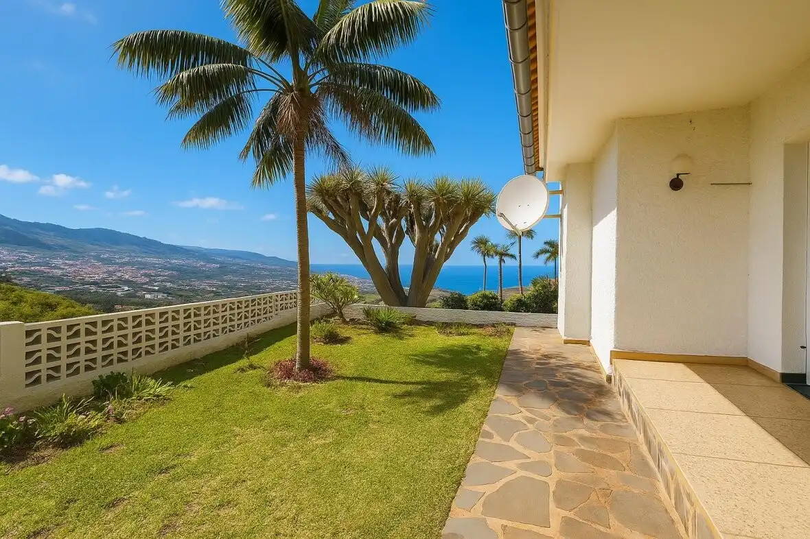 Vista exterior de Casa o chalet en venta en Santa Úrsula con Terraza