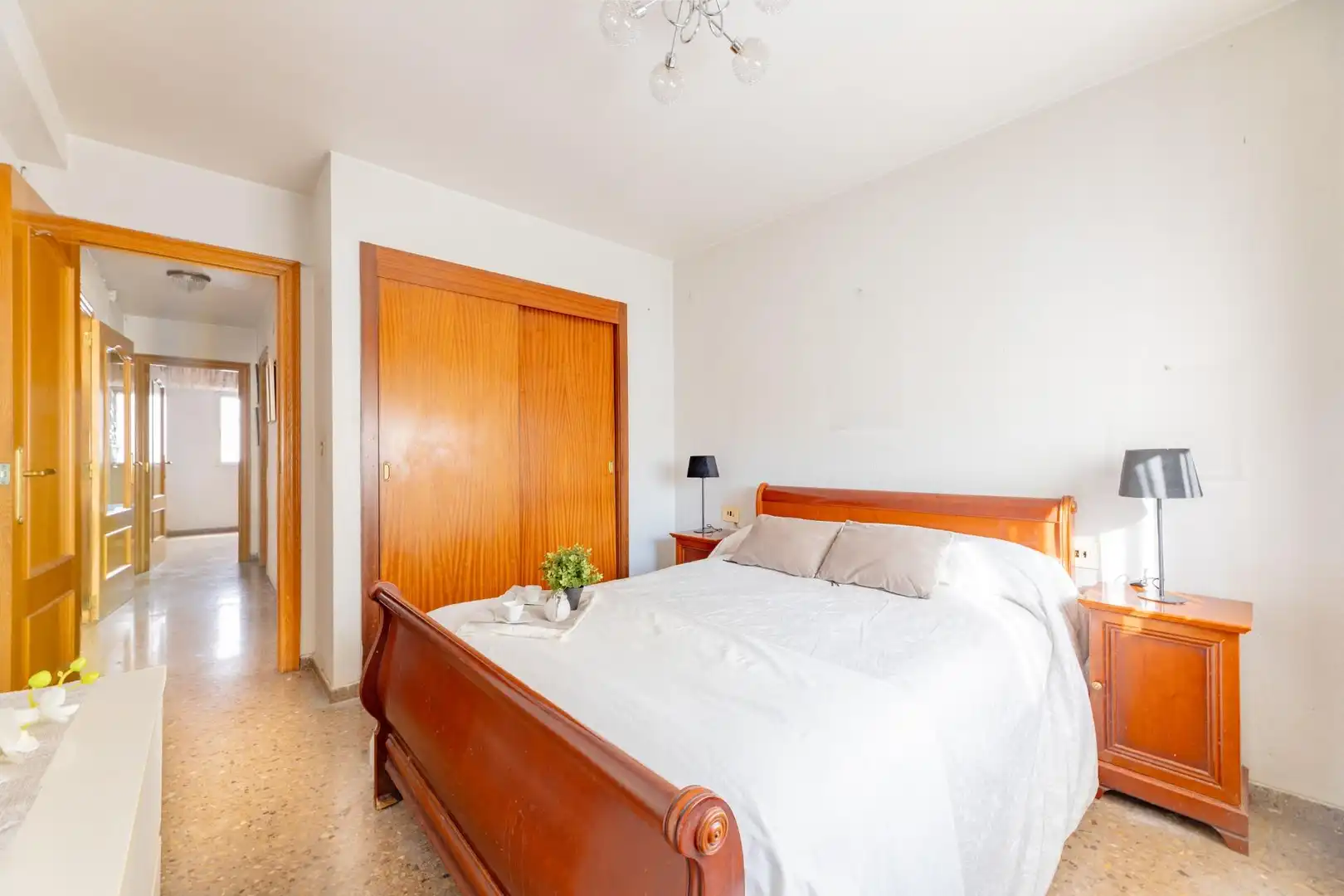Habitación de Piso en venta en Valencia con Trastero, Balcón y Alarma