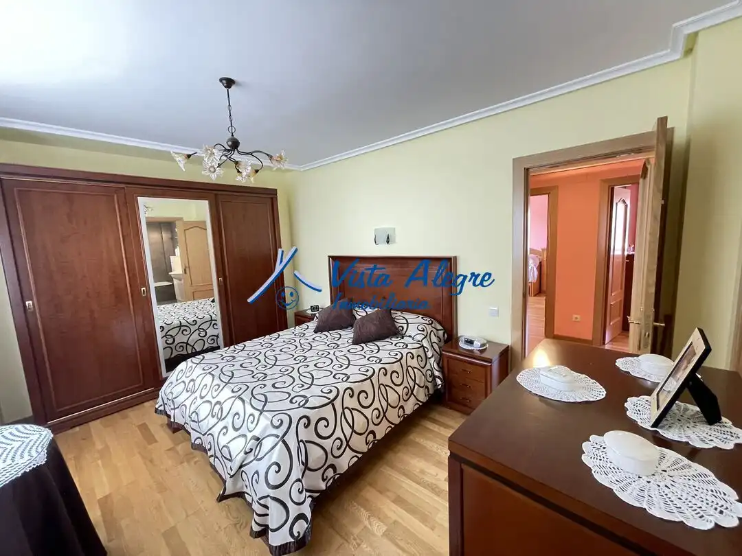 Bedroom of Detached homes for sale in Haro  with Heating, Parquet flooring and Terrace