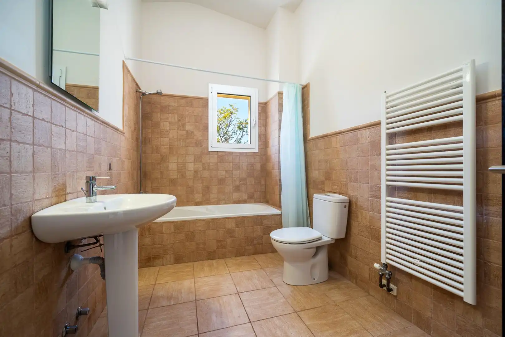 Baño de Casa o chalet de alquiler en Binissalem con Aire acondicionado, Calefacción y Jardín privado