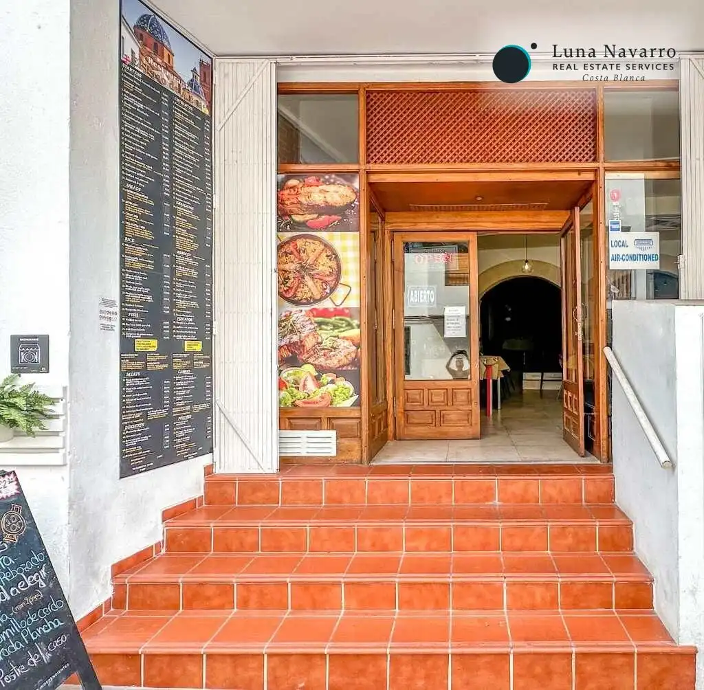 Local en traspaso en Altea con Aire acondicionado, Terraza y Amueblado