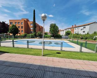 Piscina de Pis en venda en  Madrid Capital amb Aire condicionat i Calefacció