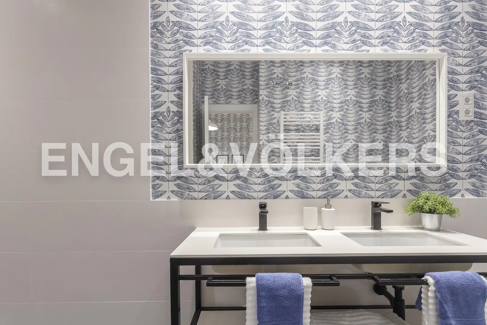 Bathroom of Flat for rent in Madrid  with Air Conditioner, Heating and Storage room