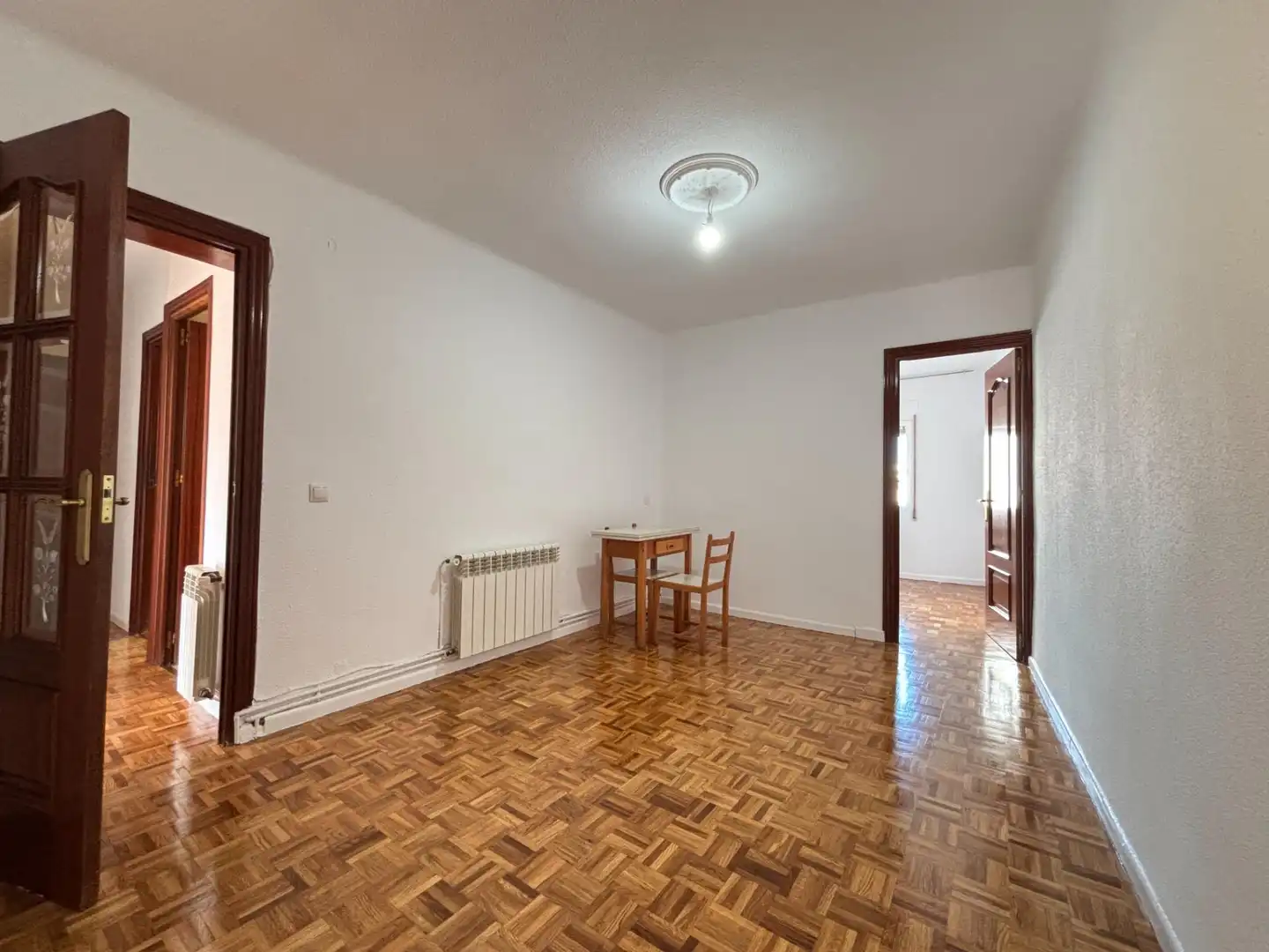 Bedroom of Flat for rent in Madrid  with Heating, Terrace and Alarm