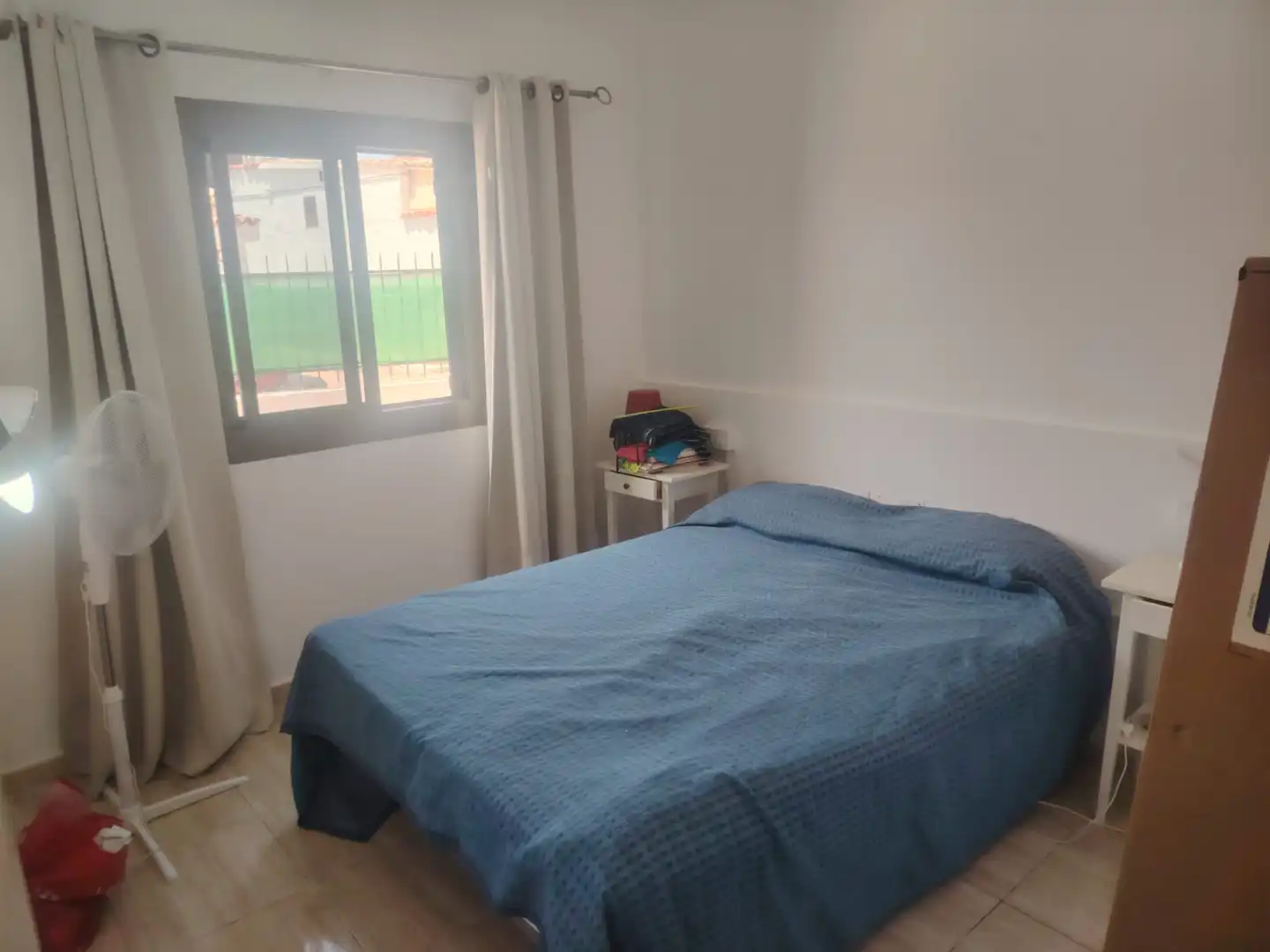 Dormitori de Casa adosada de lloguer en San Bartolomé de Tirajana amb Terrassa, Moblat i Piscina comunitària