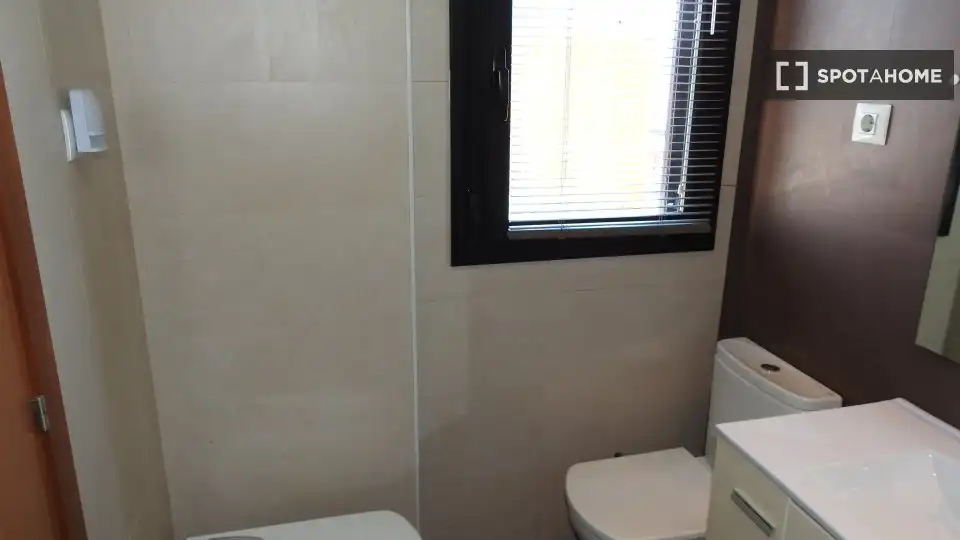 Habitación en Port Forum