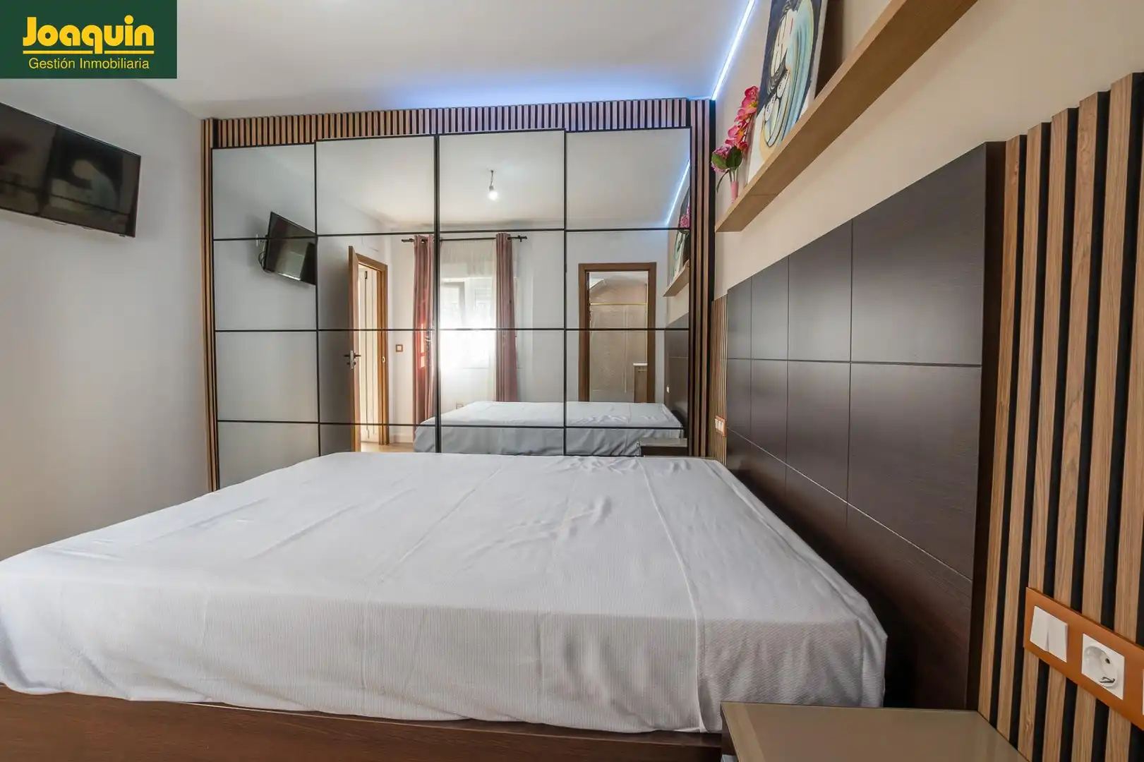 Bedroom of Houses for sale in Córdoba  with Air Conditioner, Terrace and Storage room