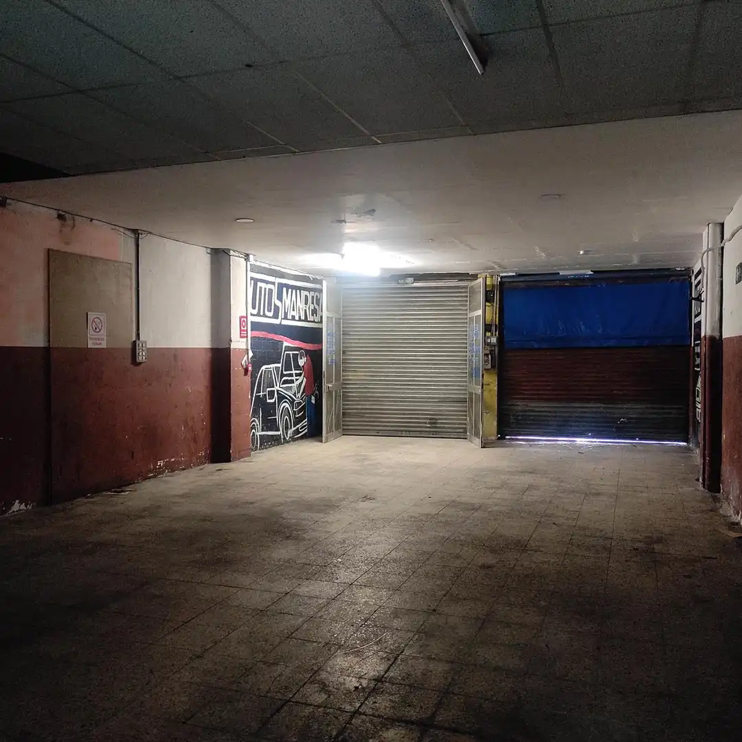 Local comercial en venda a Carrer de Martí i Julià, imagen 6