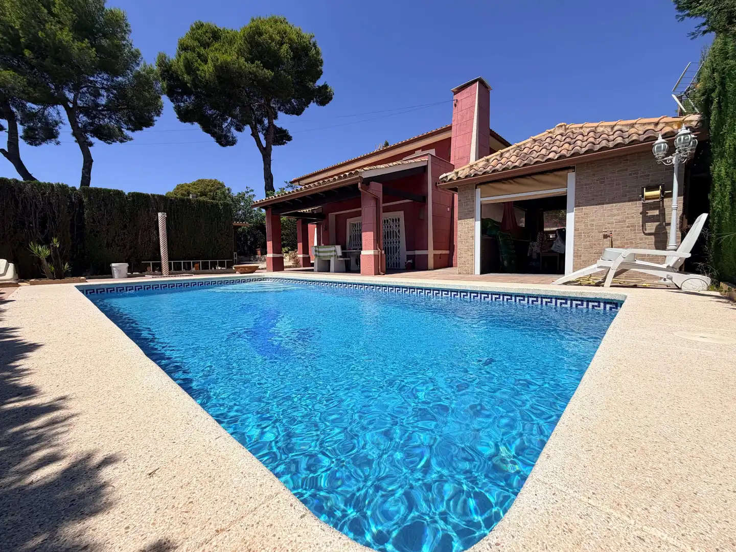 Villa con terrazza in vendita a Urbanizaciones