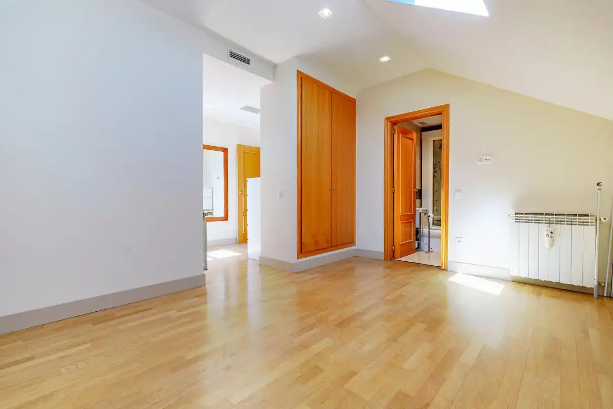 Ático en venta en Pozuelo de Alarcón con Aire acondicionado, Calefacción y Jardín privado